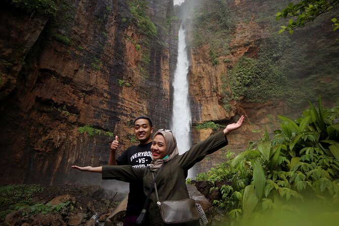 Tumpak Sewu, Kapas Biru Waterfall, Goa Tetes cave