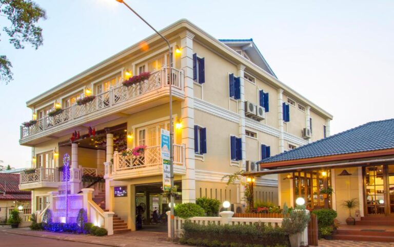 Le Bouton D'or Boutique Hotel in Thakhek