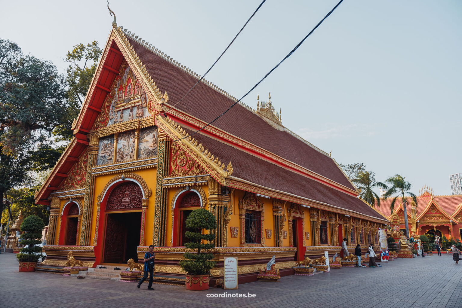 Wat Si Muang