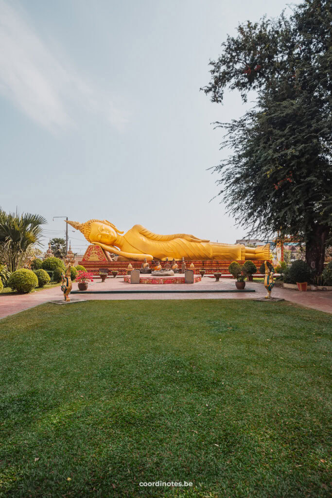 Sleeping Buddha in Wat That Kao