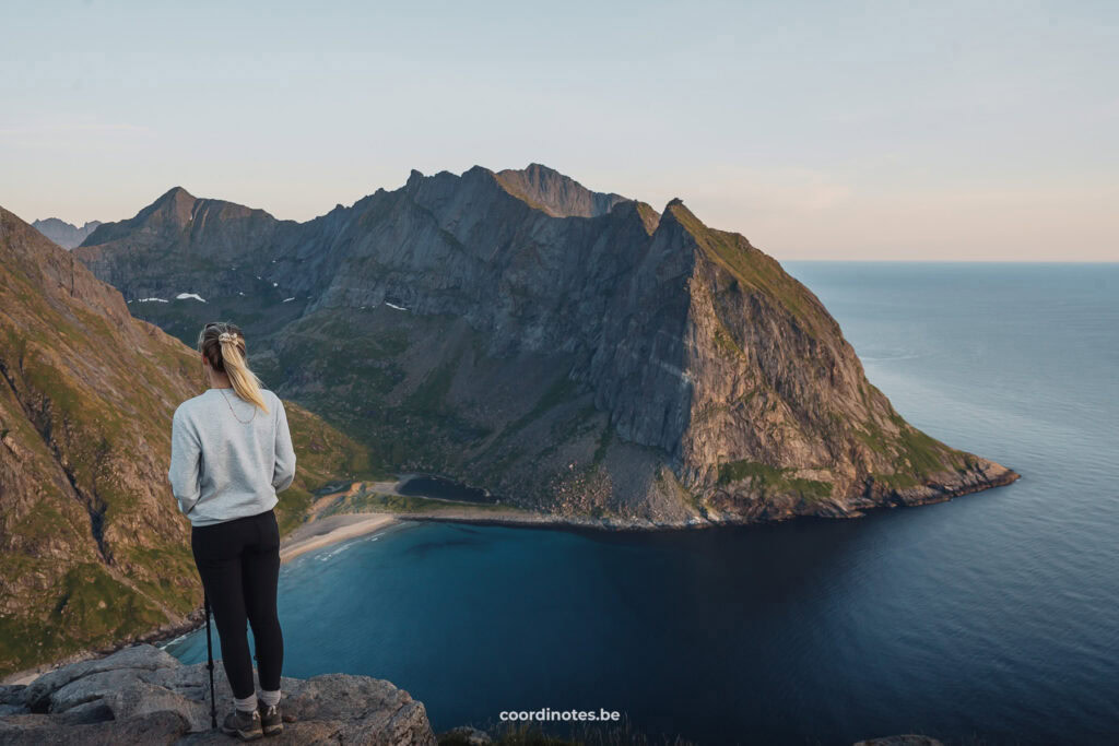 The view over Kvalvika beach