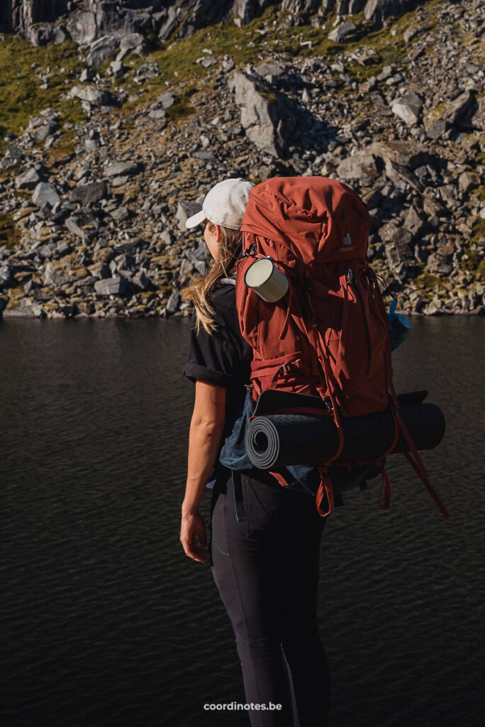 Kvalvika Beach Hike